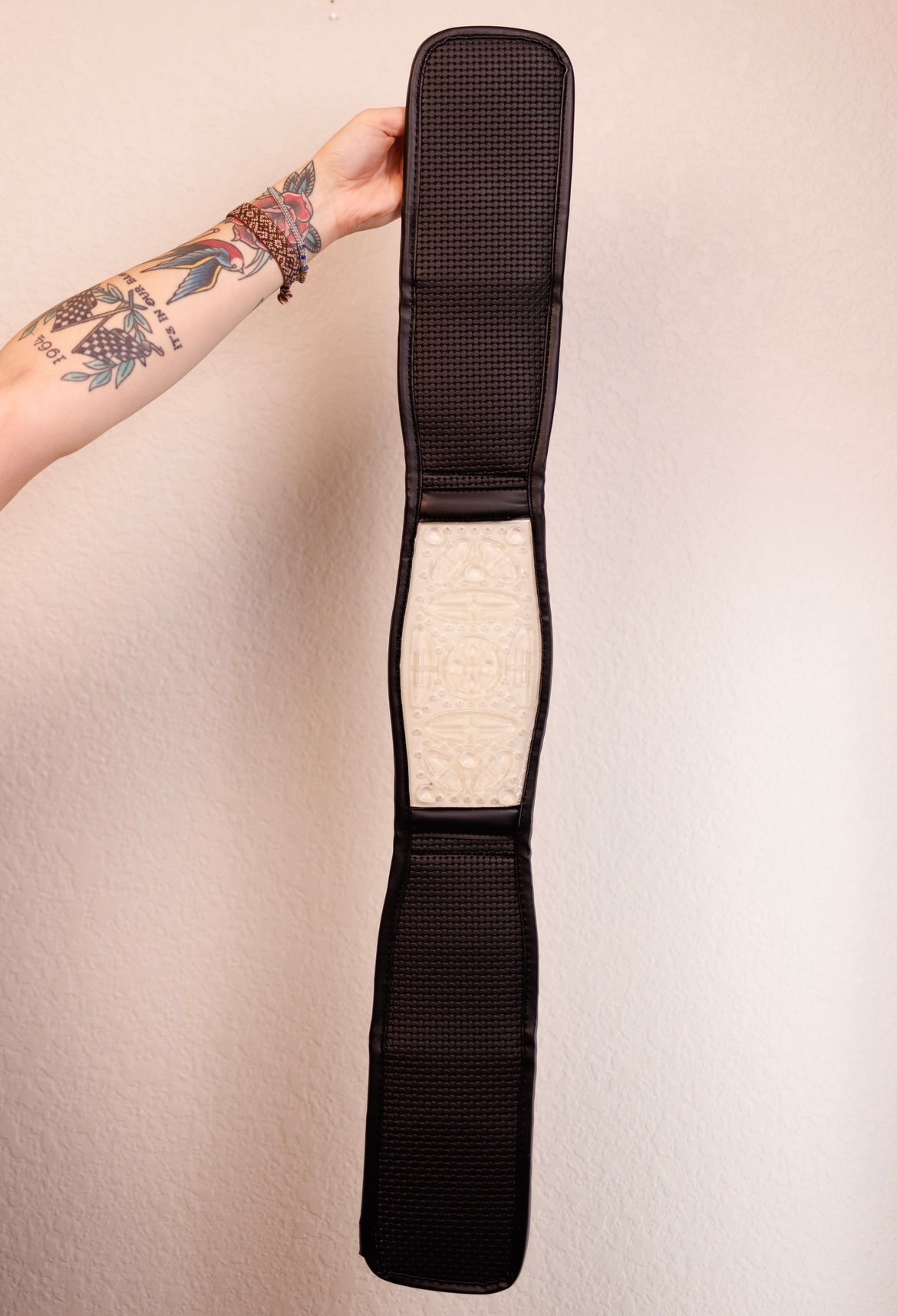 Waffle Neoprene Girth w/ Gel Center